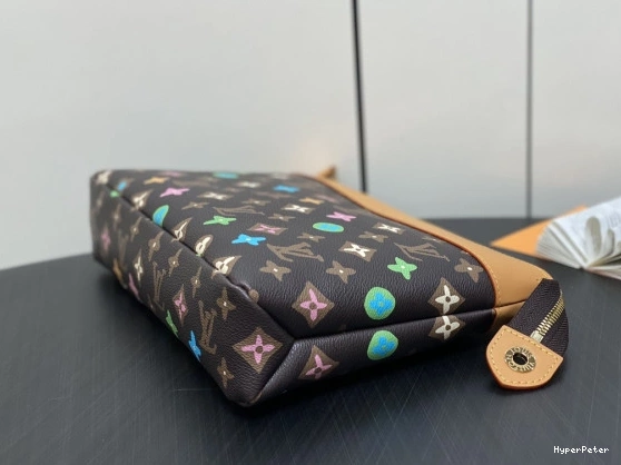 POCHETTE VUITTON SOUPLE-32*21*8CM LOUIS VOYAGE 0714